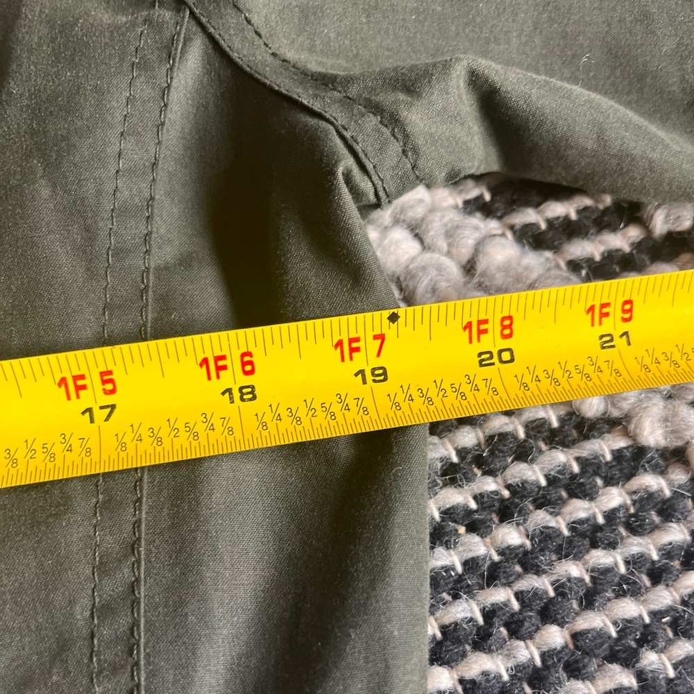 Barbour Beadnell Olive Green Waxed Cotton Utility Jacket w/Dark Corduroy Collar - Picture 5 of 9